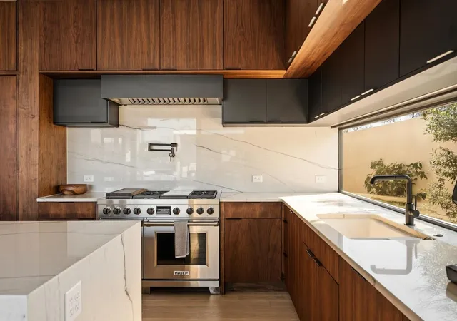 5th image of 30 Chalmers Ave, Austin, TX 78702 | MLS# 6627448