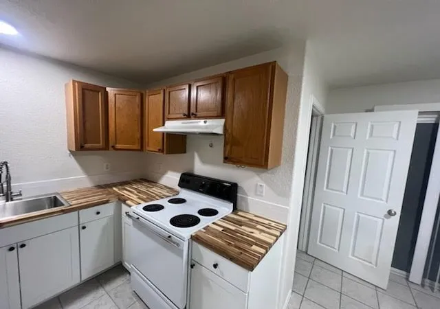 2nd image of 306 Anderson St #A & B, Smithville, TX 78957 | MLS# 5156477