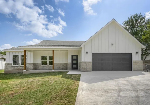 2nd image of 334 Nene Ln, Bastrop, TX 78602 | MLS# 2847484