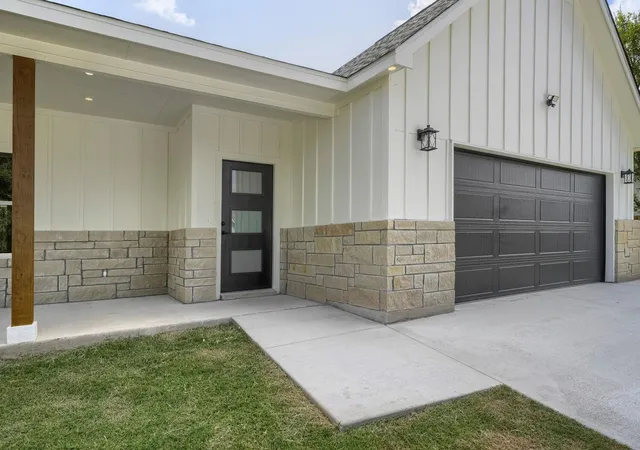 3rd image of 334 Nene Ln, Bastrop, TX 78602 | MLS# 2847484