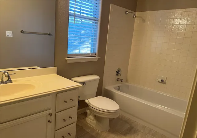 2nd image of 4620 W William Cannon Dr, Austin, TX 78749