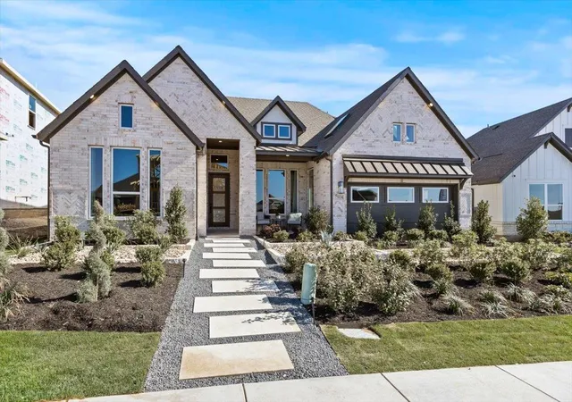 1st image of 200 Firethorn Cv, Marble Falls, TX 78654 | MLS# 2603185
