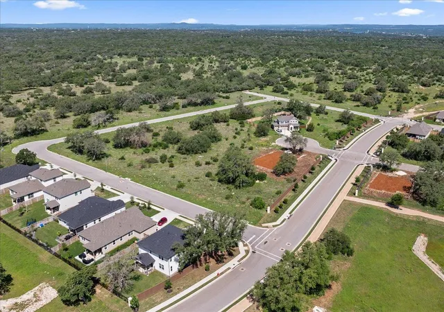 28th image of 200 Firethorn Cv, Marble Falls, TX 78654 | MLS# 2603185