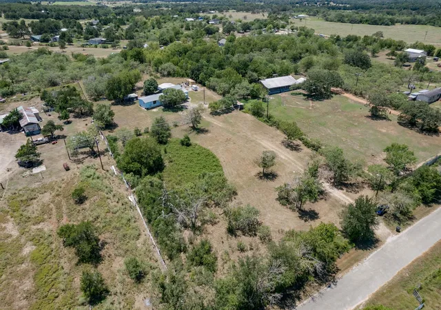 2nd image of 147 Community Center Rd, Rosanky, TX 78953 | MLS# 1302246