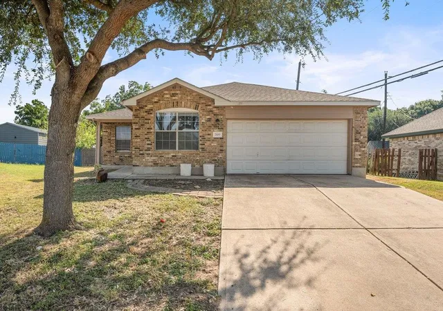 Photo 1 of Single family home for sale at 2100 Boyer Dr, Taylor, TX 76574 | MLS# 3771112 | Listing updated on 2026-08-23
