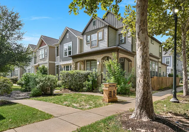 2nd image of 4644 Page St, Austin, TX 78723 | MLS# 5350702
