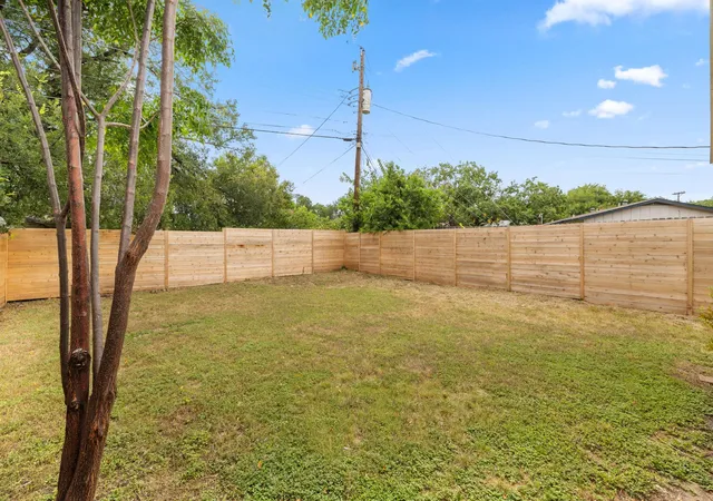 2nd image of 4908 Hawk Cv, Austin, TX 78745