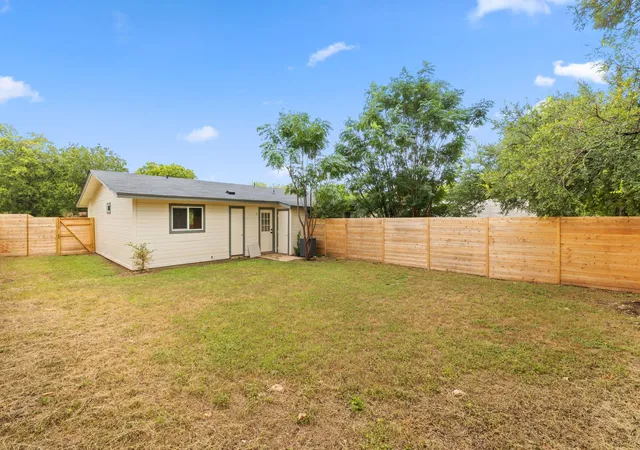 17th image of 4908 Hawk Cv #1, Austin, TX 78745 | MLS# 4174880