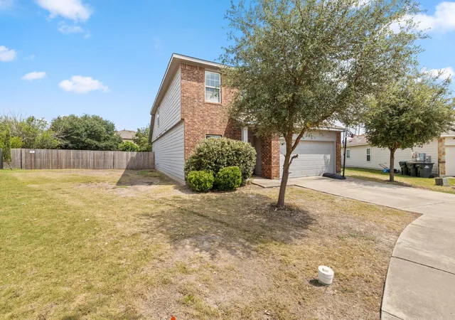 Photo 3 of Single family home for sale at 136 Charing Cv, Kyle, TX 78640 | MLS# 1915327 | Listing updated on 2026-08-09