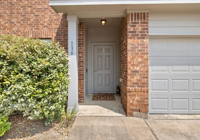 Photo 3 of Single family home for sale at 136 Charing Cv, Kyle, TX 78640 | MLS# 1915327 | Listing updated on 2026-10-09