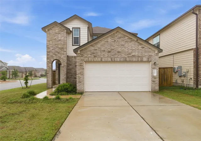 Photo 1 of Single family home for sale at 101 Rowdy Yates Way, Jarrell, TX 76537 | MLS# 4165176 | Listing updated on 2026-08-23