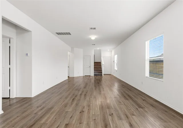 Photo 4 of Single family home for sale at 101 Rowdy Yates Way, Jarrell, TX 76537 | MLS# 4165176 | Listing updated on 2026-08-23