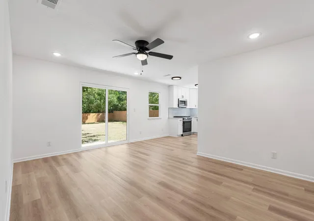 5th image of 1001 W 17Th St, Georgetown, TX 78626 | MLS# 9729466