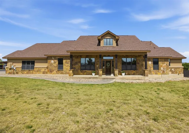 1st image of 116 Sarahs Ln, Liberty Hill, TX 78642 | MLS# 3894797