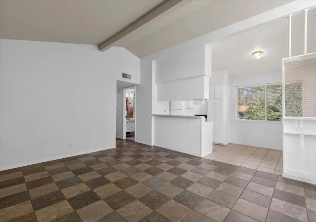 5th image of 2507 Manor Cir, Austin, TX 78723 | MLS# 8520132