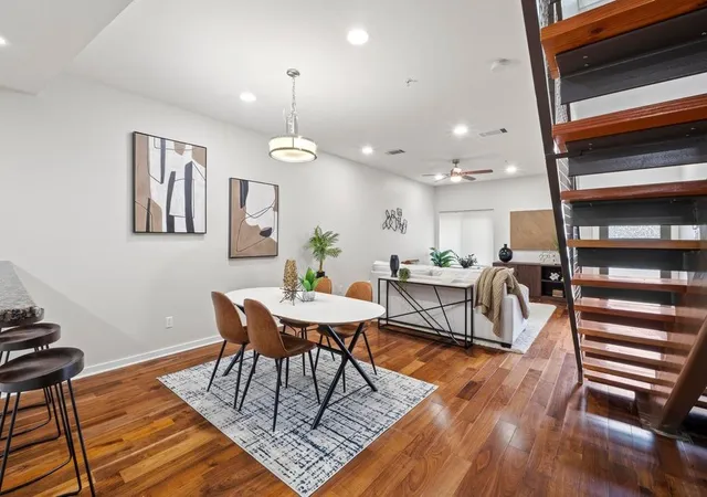Listing Photo 4 - Condo for sale in building located at 503 Swanee Dr, Austin, TX 78752 - Unit #19