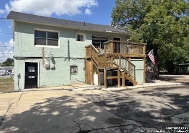 Photo 2 of Sale Pending at 3016 S Presa, San Antonio, TX 78210 | MLS# 1913165 | Listing updated on 2026-02-05