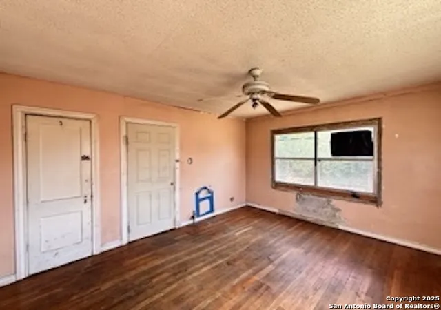 Photo 5 of Sale Pending at 3016 S Presa, San Antonio, TX 78210 | MLS# 1913165 | Listing updated on 2026-02-05