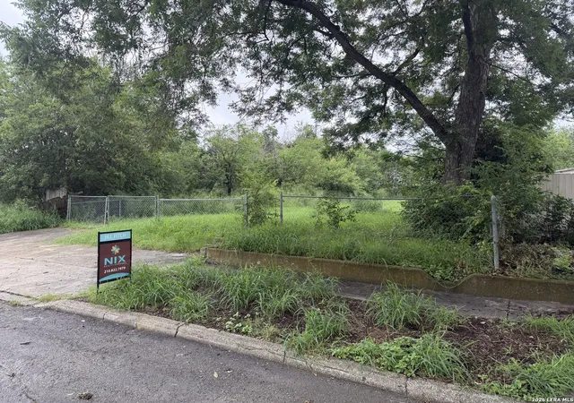 Photo 1 of Land for sale at 1216 Leal, San Antonio, TX 78207 | MLS# 2001814 | Listing updated on 2026-09-13