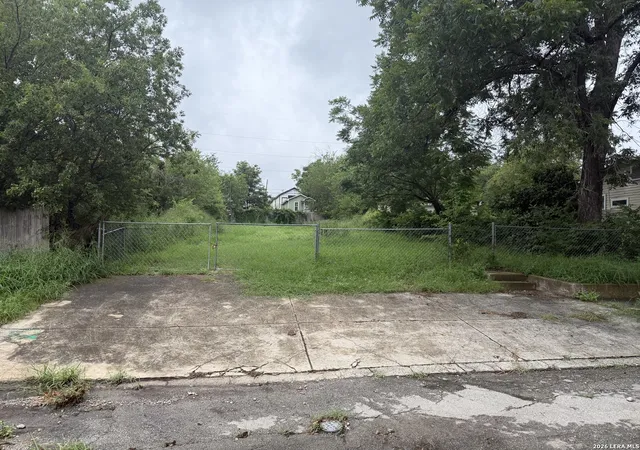 Photo 3 of Land for sale at 1216 Leal, San Antonio, TX 78207 | MLS# 2001814 | Listing updated on 2026-09-13