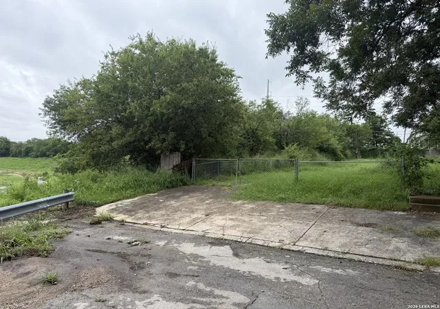 Photo 3 of Land for sale at 1216 Leal, San Antonio, TX 78207 | MLS# 2001814 | Listing updated on 2026-09-13