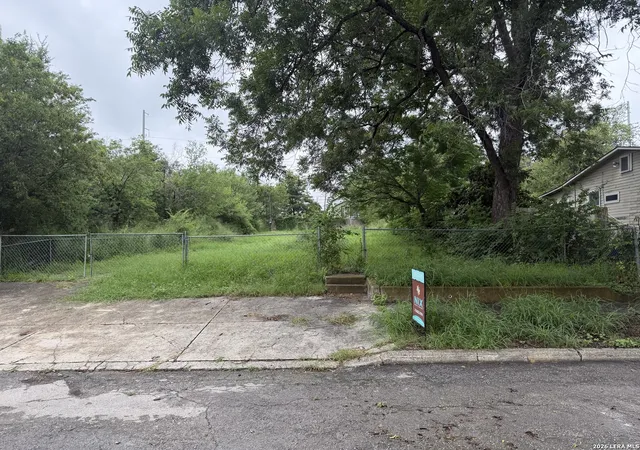 Photo 4 of Land for sale at 1216 Leal, San Antonio, TX 78207 | MLS# 2001814 | Listing updated on 2026-09-13