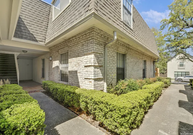 2nd image of 168 Barilla Pl #102, San Antonio, TX 78209 | MLS# 2007172