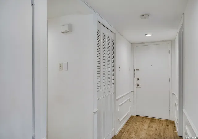 5th image of 168 Barilla Pl #102, San Antonio, TX 78209 | MLS# 2007172