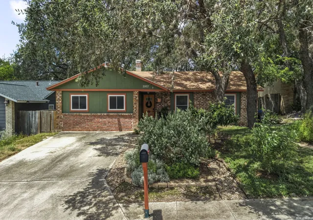 Photo 1 of Single family home for sale at 5907 Hidden Boulder St, San Antonio, TX 78250 | MLS# 2007858 | Listing updated on 2026-09-14