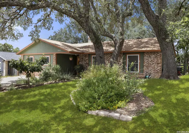 Photo 2 of Single family home for sale at 5907 Hidden Boulder St, San Antonio, TX 78250 | MLS# 2007858 | Listing updated on 2026-09-14