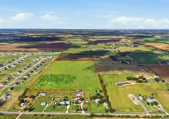 1st image of 0 S Santa Clara, Seguin, TX 78155 | MLS# 2008645