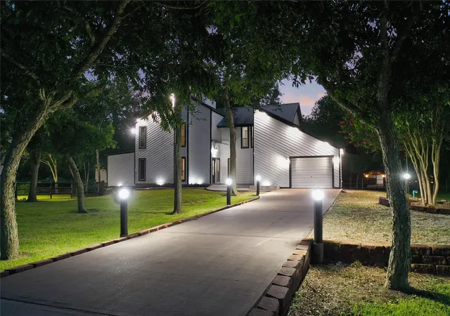 Photo 4 of Single family home for sale at 9814 King Cir S, Manvel, TX 77578 | MLS# 49617700 | Listing updated on 2026-08-16