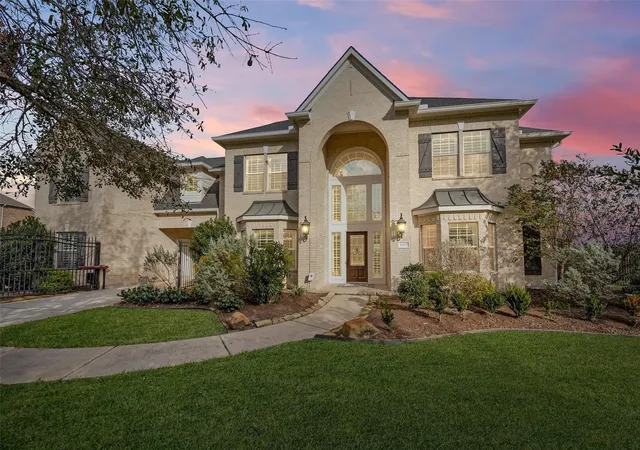 5th image of 1860 Lake Landing Dr, League City, TX 77573 | MLS# 4952602