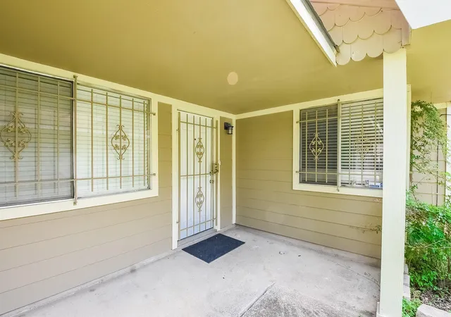 Photo 3 of Single family home for sale at 3723 Varla Ln, Houston, TX 77014 | MLS# 71411690 | Listing updated on 2026-09-21