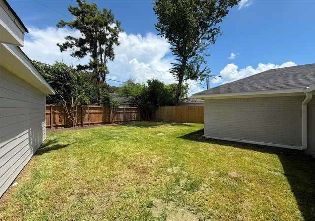 22nd image of 7610 Westwind Ln, Houston, TX 77071 | MLS# 31694133