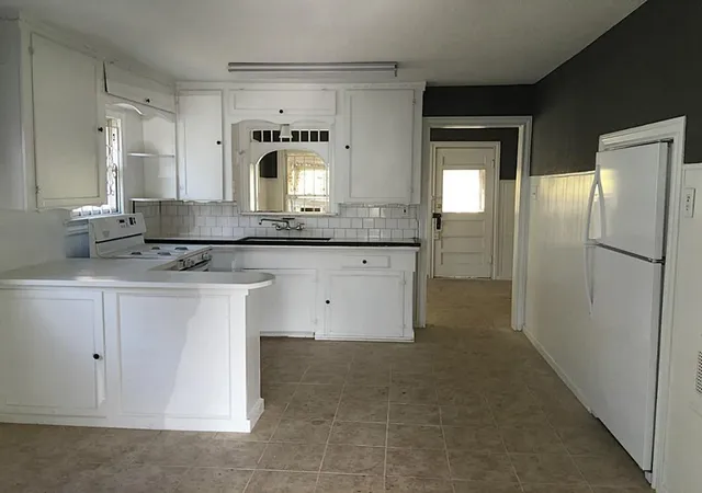 Photo 1 of Single family home for sale at 1001 Booth St, Houston, TX 77009 | MLS# 52204259 | Listing updated on 2026-09-04