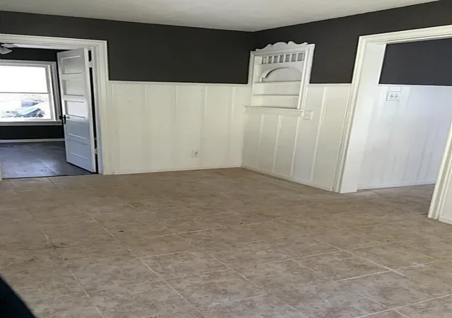 Photo 3 of Single family home for sale at 1001 Booth St, Houston, TX 77009 | MLS# 52204259 | Listing updated on 2026-09-04