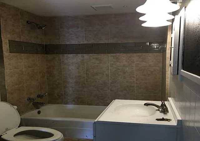 Photo 4 of Single family home for sale at 1001 Booth St, Houston, TX 77009 | MLS# 52204259 | Listing updated on 2026-09-04