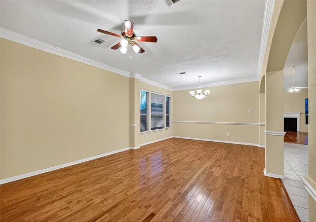 5th image of 4907 Elmwood Ct, Baytown, TX 77521 | MLS# 78562679