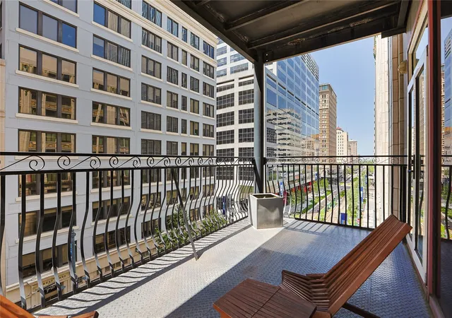 Photo 4 of Condo for sale at 711 Main St #501, Houston, TX 77002 | MLS# 73859029 | Listing updated on 2026-09-10