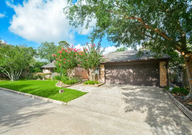 2nd image of 12800 Briar Forest Dr #152, Houston, TX 77077 | MLS# 8124269
