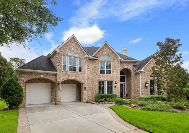 2nd image of 2 Snow Pond Pl, Spring, TX 77382 | MLS# 96124028