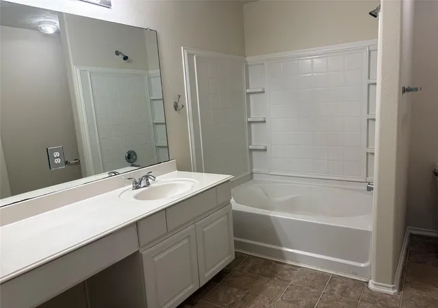 4th image of 19814 Twin Rivers Dr, Tomball, TX 77375 | MLS# 97587023