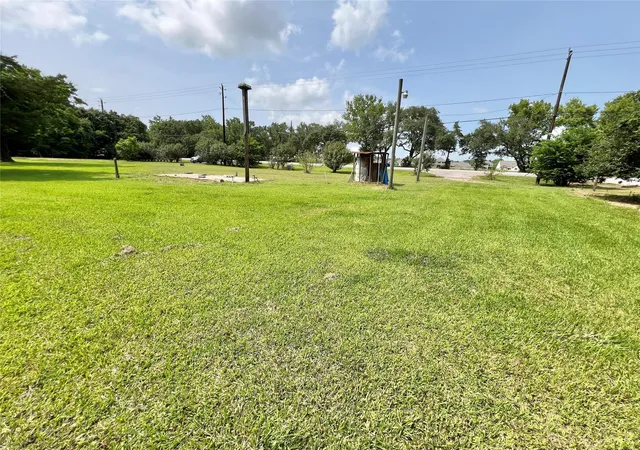 Photo 3 of Sale Pending at 15119 Highway 6, Santa Fe, TX 77517 | MLS# 66242249 | Listing updated on 2026-09-14