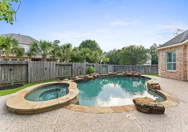 3rd image of 47 N Winsome Path Cir, Spring, TX 77382 | MLS# 72543552