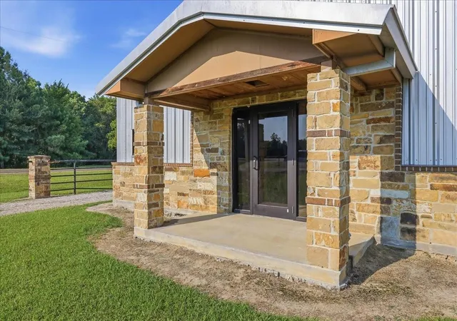 Photo 3 of Single family home for sale at 3438 Fm 563, Anahuac, TX 77514 | MLS# 49433797 | Listing updated on 2026-08-12
