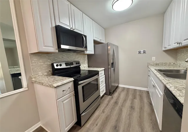 Photo 2 of Condo for sale at 1516 Bay Area Blvd #F4, Houston, TX 77058 | MLS# 90168978 | Listing updated on 2026-08-10
