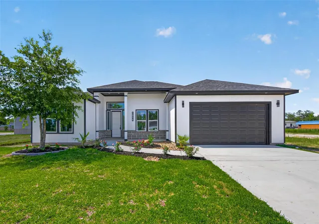 Photo 1 of Single family home for sale at 1014 Exotic Pine Dr, Huffman, TX 77336 | MLS# 21821246 | Listing updated on 2026-09-05