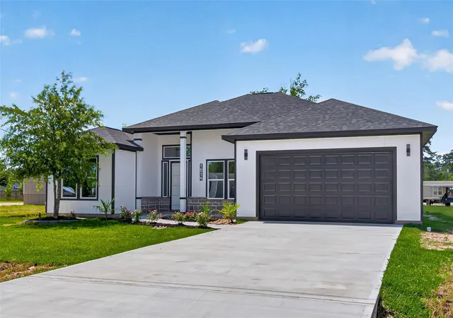Photo 3 of Single family home for sale at 1014 Exotic Pine Dr, Huffman, TX 77336 | MLS# 21821246 | Listing updated on 2026-09-05