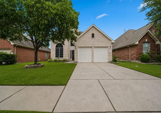 Photo 2 of Sale Pending at 16007 Makayla Dr, Houston, TX 77049 | MLS# 69197406 | Listing updated on 2026-09-20